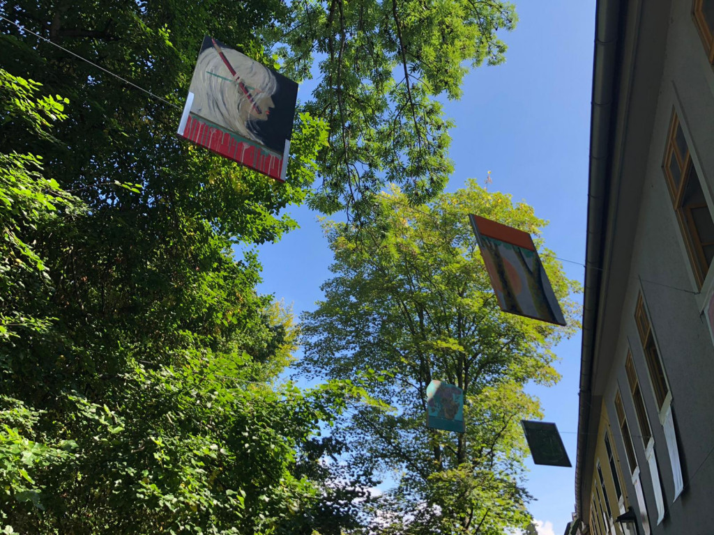 Schwebende Portraits